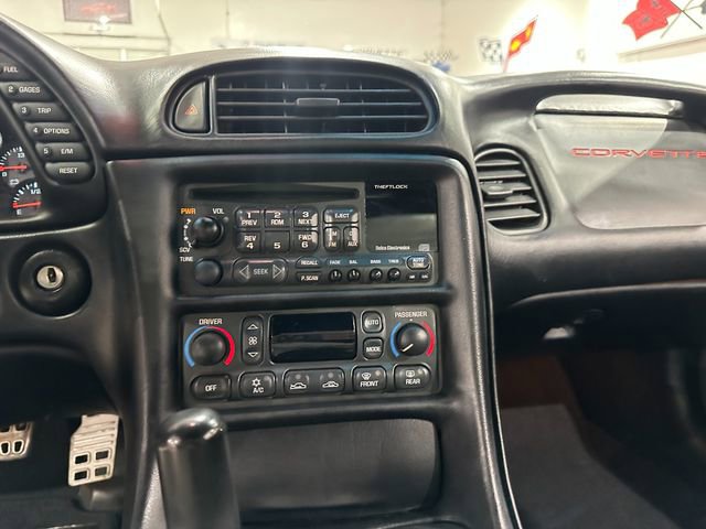 Used 2001 Chevrolet Corvette Z06 w/ Memory Pkg image 32