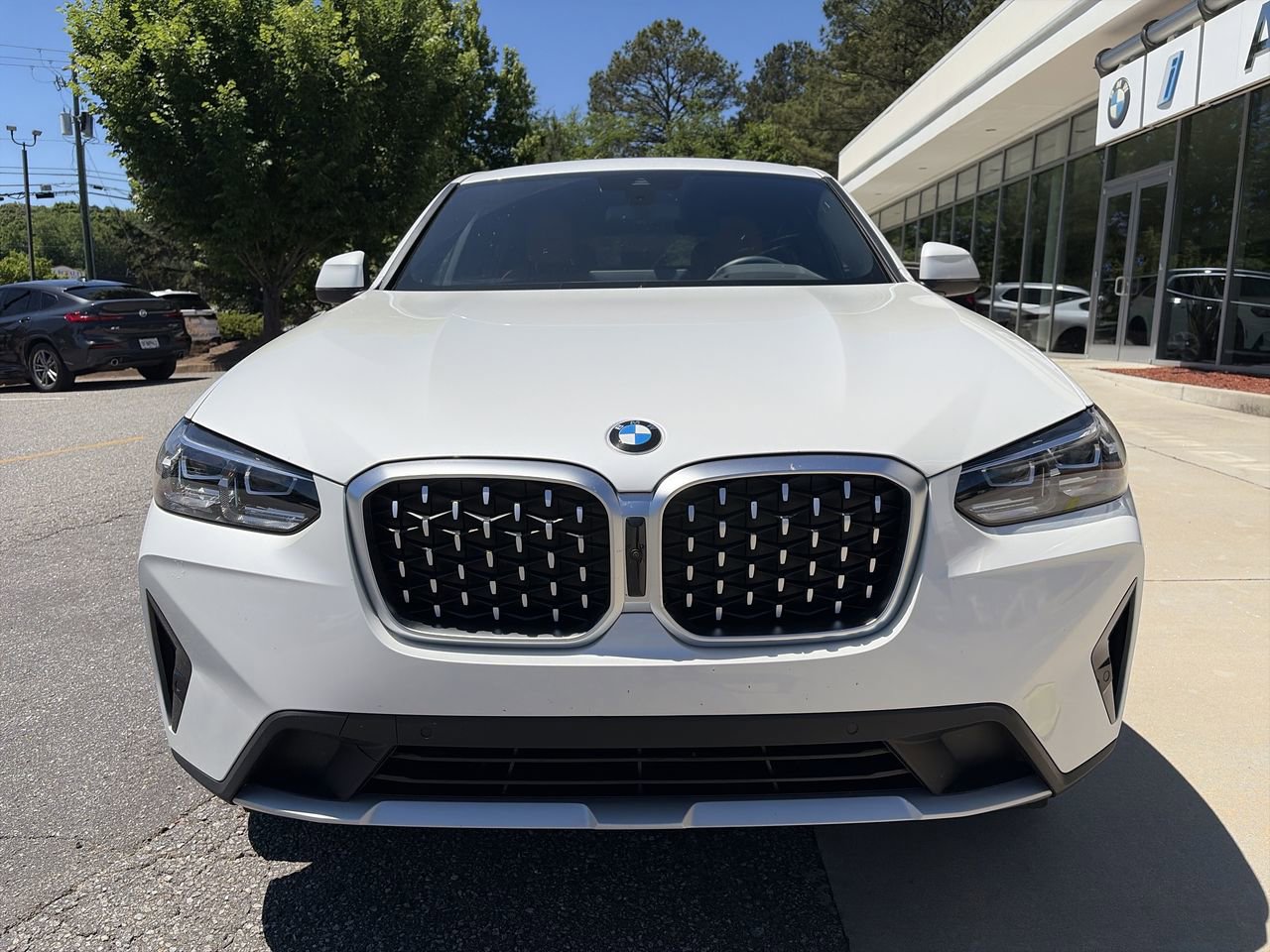 Used 2025 BMW X4 xDrive30i AWD/4WD image 10