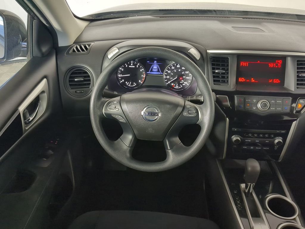 Used 2016 Nissan Pathfinder S image 18