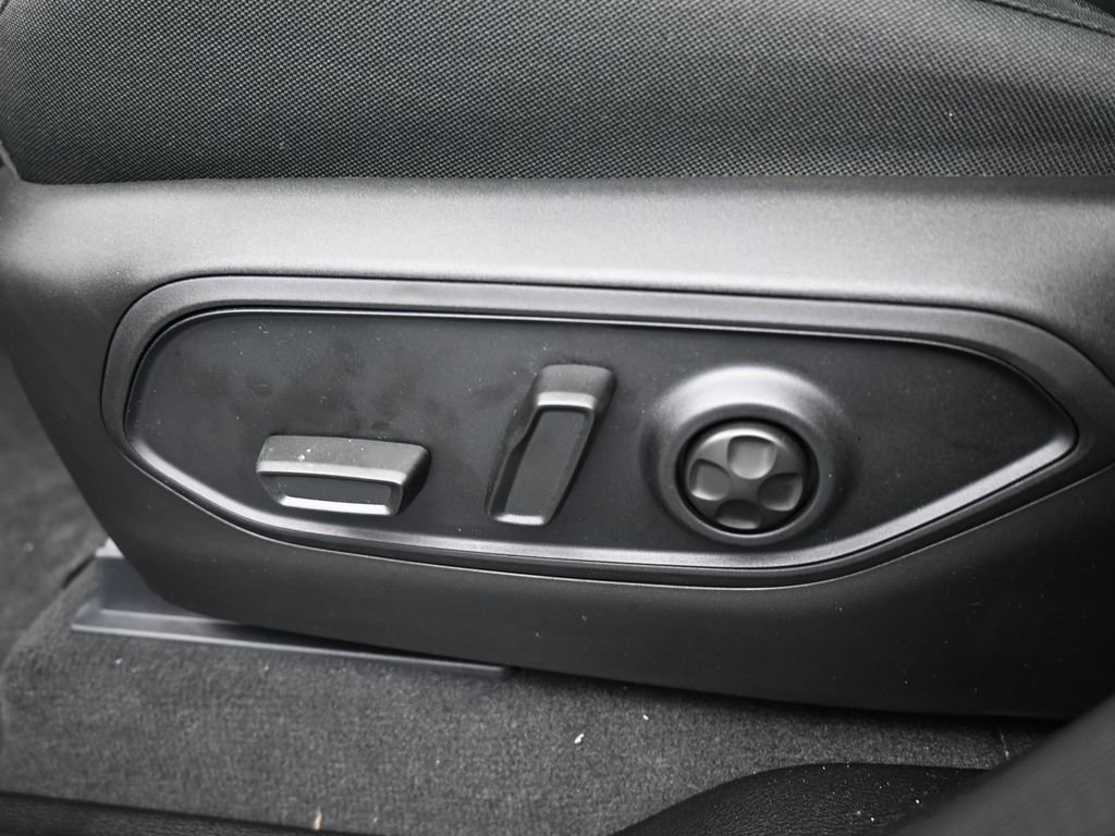 New 2026 Jeep Grand Cherokee Laredo X image 12