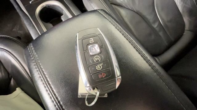 Used 2019 Lincoln MKC Reserve w/ MKC Climate Package AWD/4WD image 26