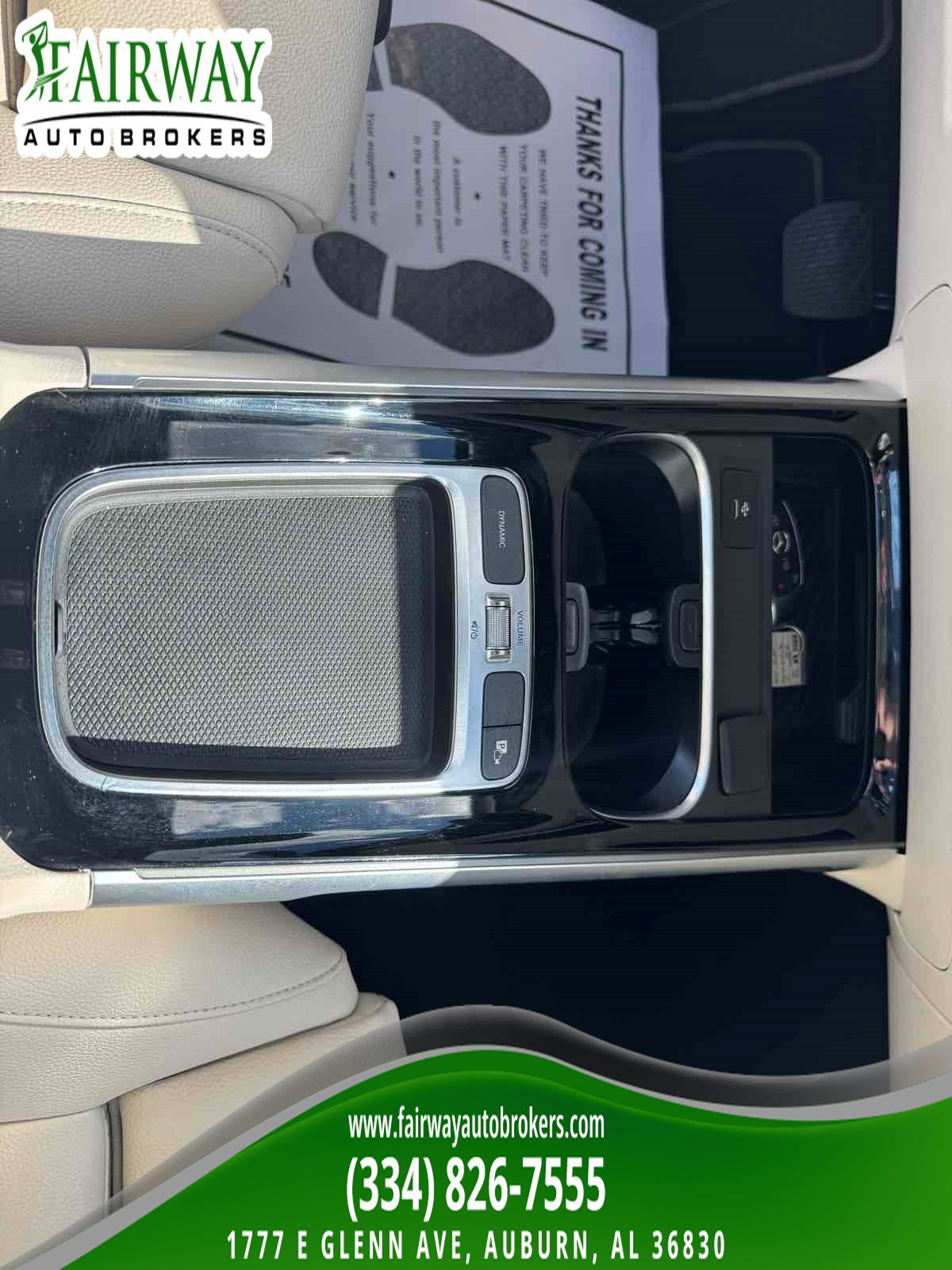 Used 2025 Mercedes-Benz GLB 250 w/ Exclusive Package image 25