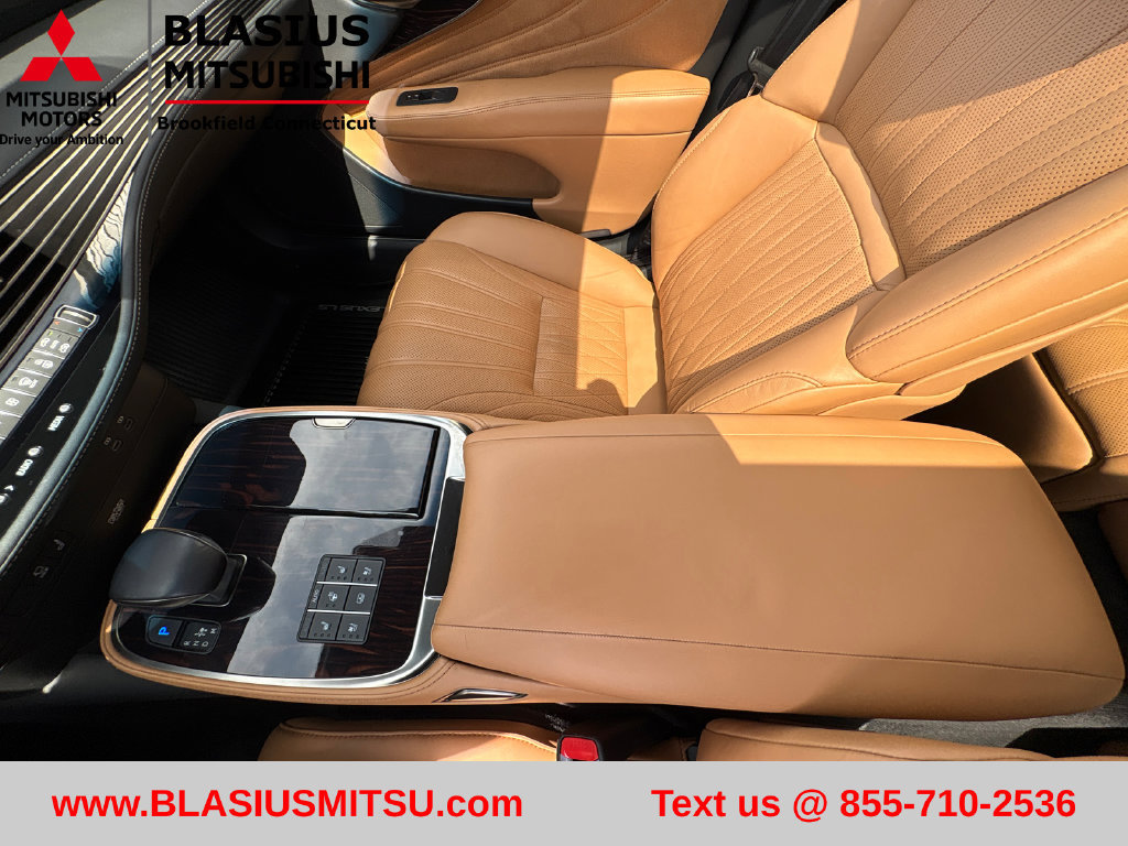 Used 2023 Lexus LS 500 AWD w/ Luxury Package image 31