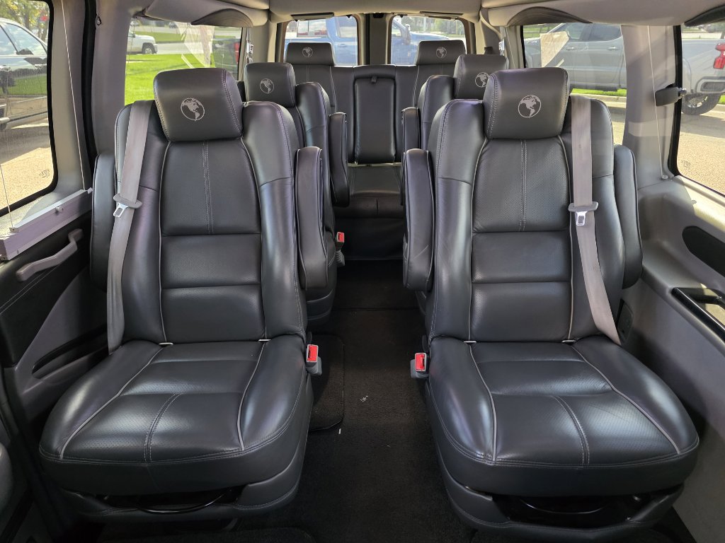 Used 2019 Chevrolet Express 2500 Extended w/ Enhanced Convenience Package image 16