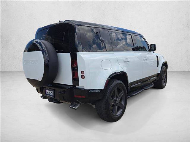 Used 2025 Land Rover Defender 110 X-Dynamic SE AWD/4WD image 5