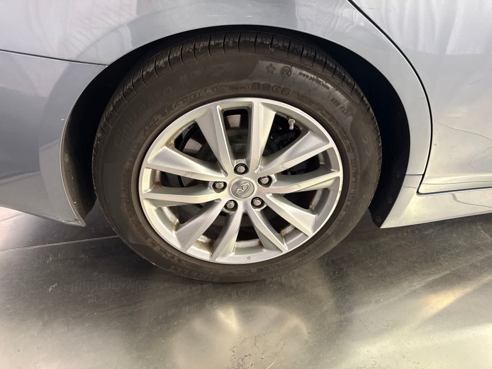 Used 2015 INFINITI Q50 Premium w/ Navigation Package RWD image 14