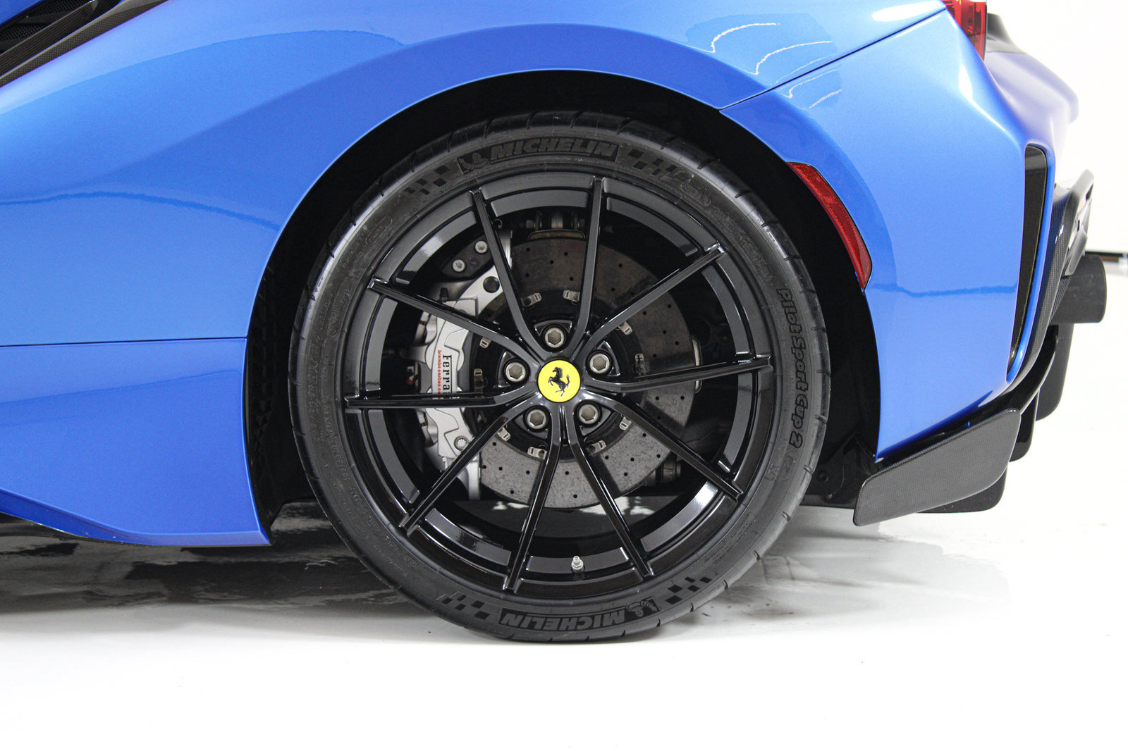 Used 2020 Ferrari 488 Pista Coupe RWD image 14