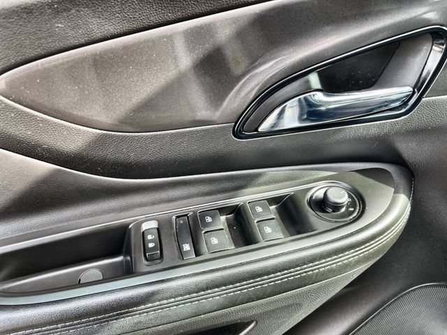 Used 2021 Buick Encore Preferred w/ Safety Package AWD/4WD image 16