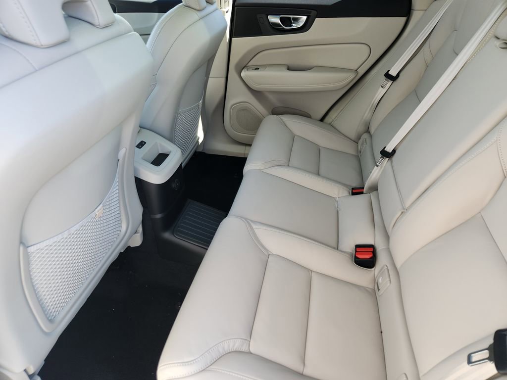 New 2026 Volvo XC60 T8 Ultra w/ Protection Package Premier image 19