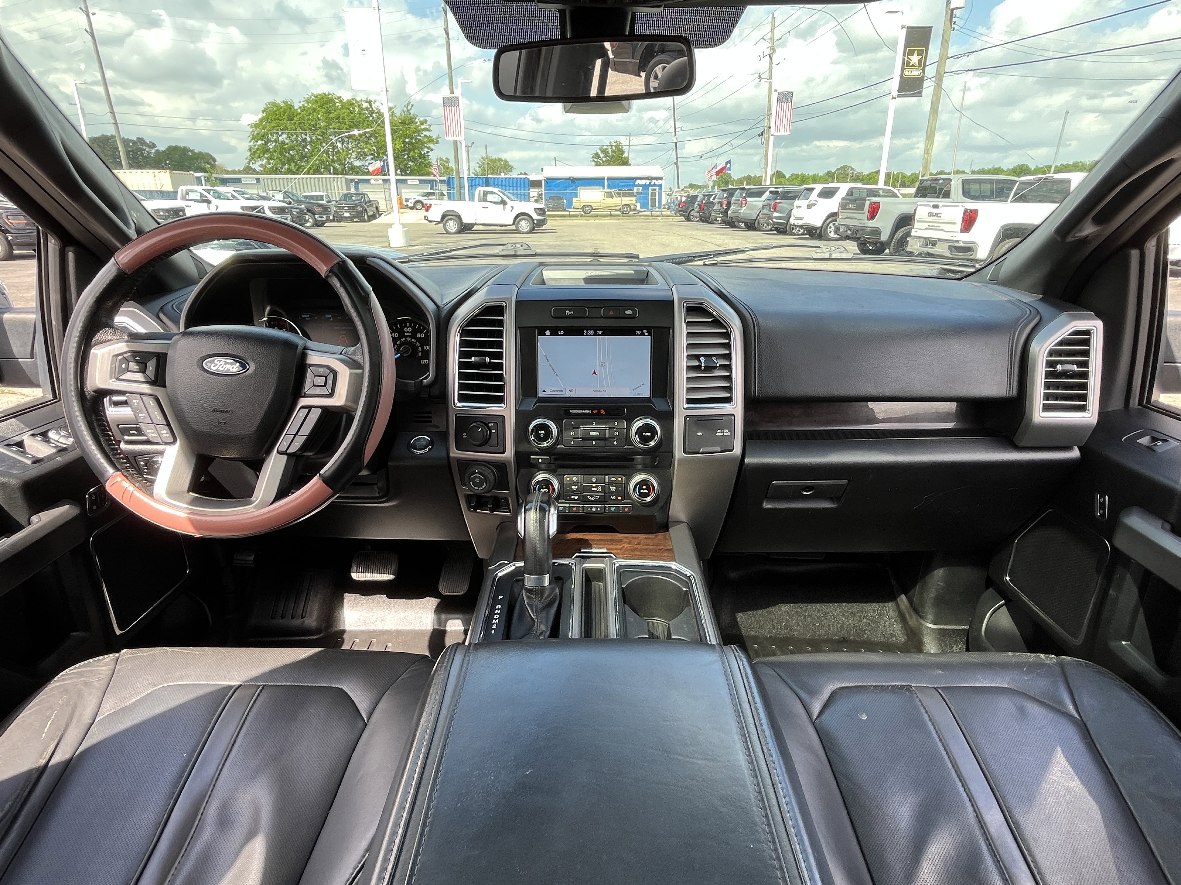 Used 2016 Ford F150 Platinum w/ Equipment Group 701A Luxury RWD image 35