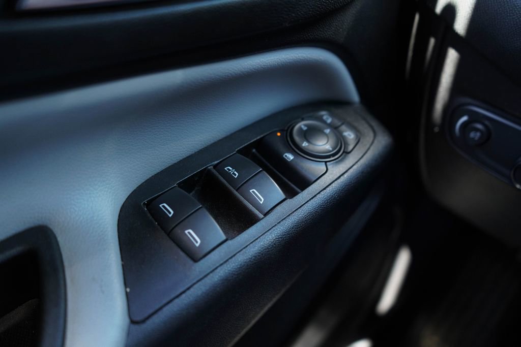 Used 2022 Chevrolet Equinox LS FWD image 28