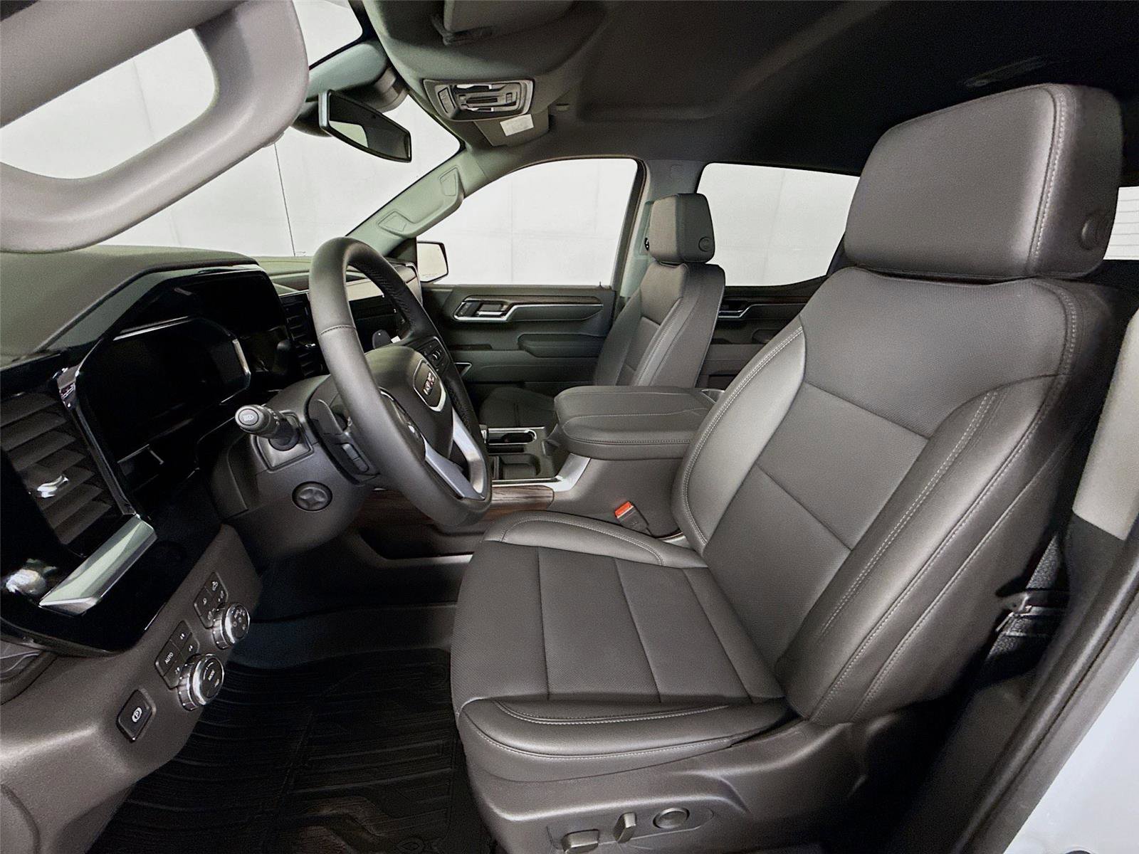 New 2026 GMC Sierra 1500 SLT AWD/4WD image 17
