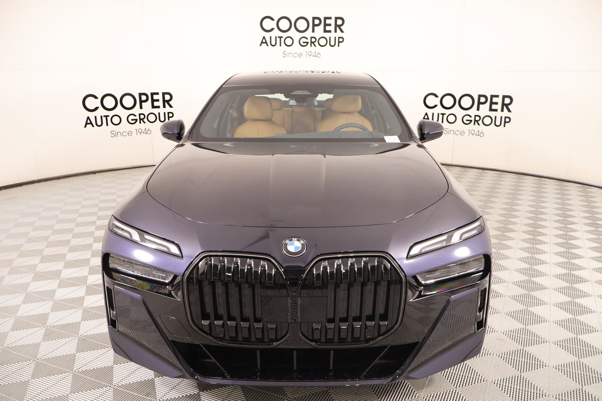 New 2026 BMW 740i xDrive w/ Premium Package AWD/4WD image 9