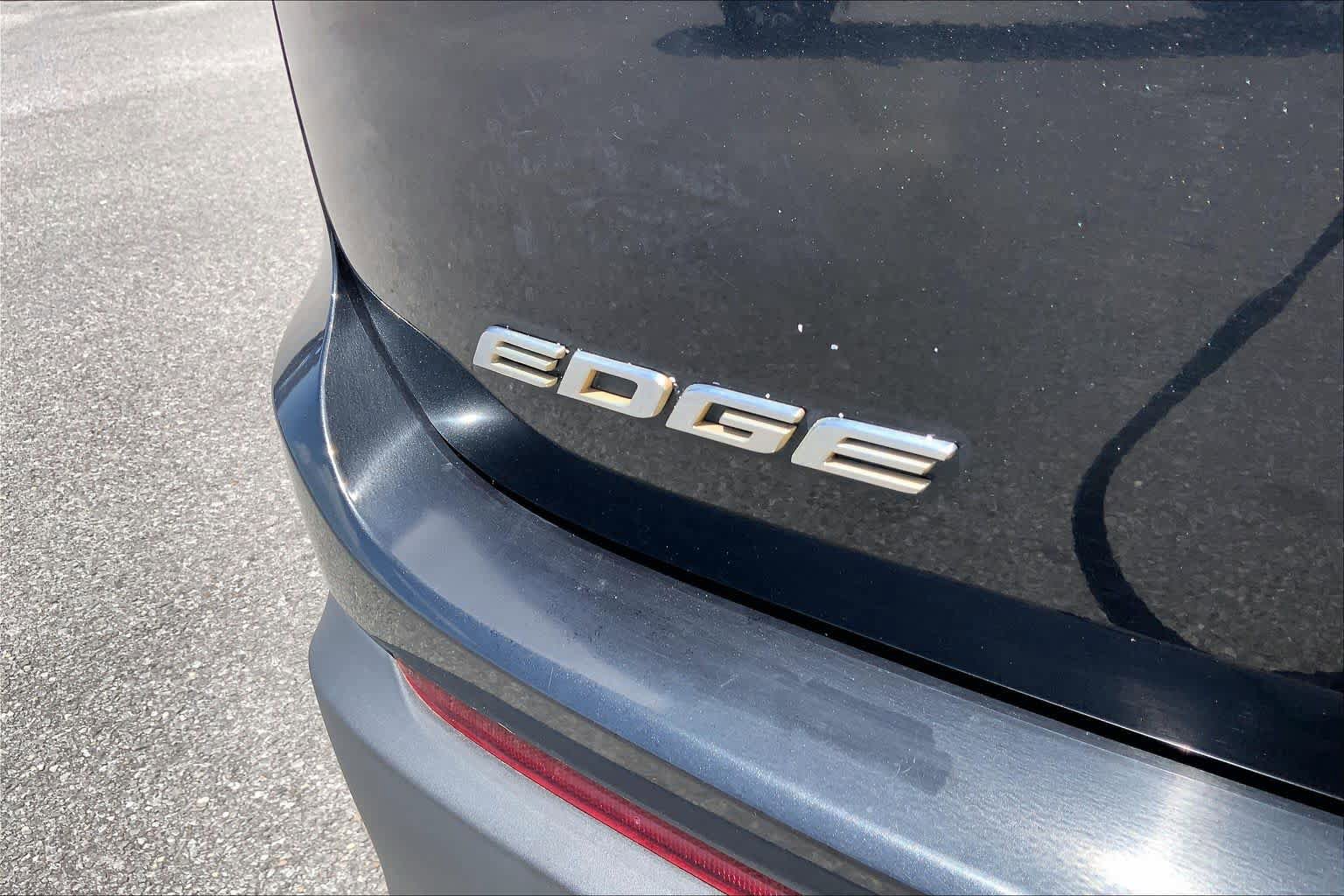Used 2015 Ford Edge SEL FWD image 30