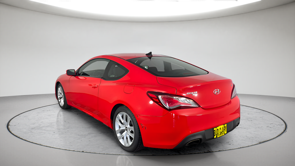 Used 2016 Hyundai Genesis 3.8 RWD image 5