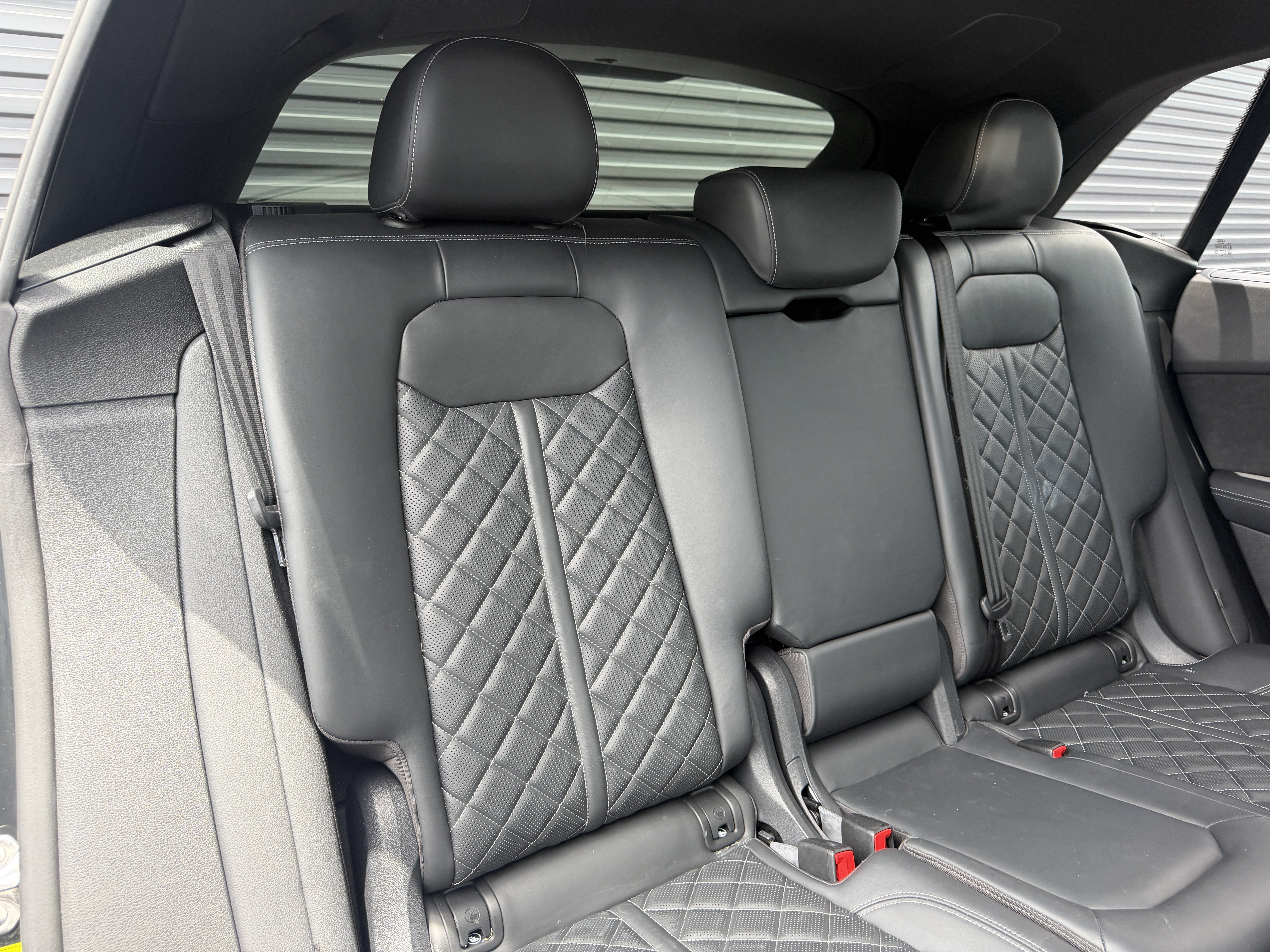 Used 2022 Audi SQ8 Prestige AWD/4WD image 18