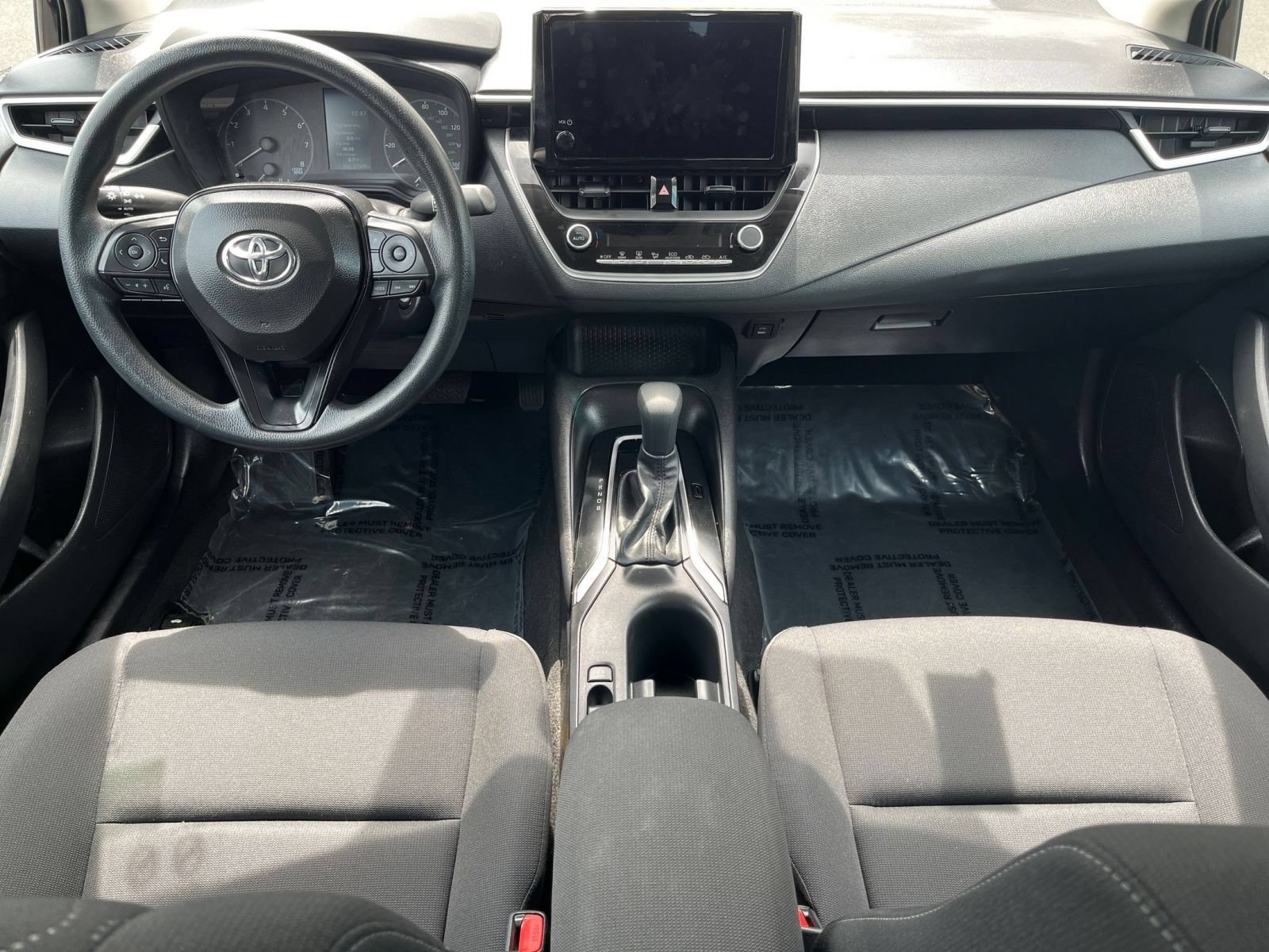 Used 2025 Toyota Corolla LE FWD image 37