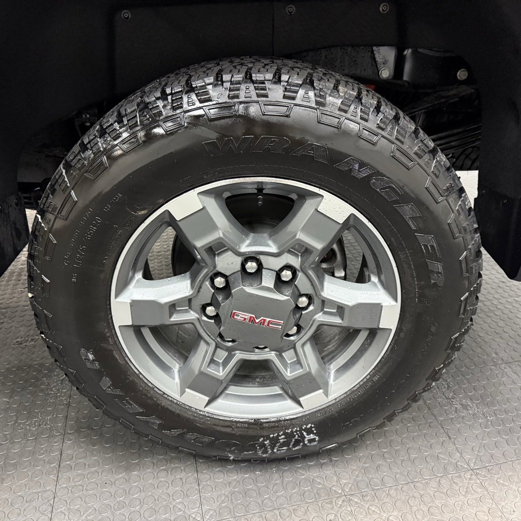 New 2026 GMC Sierra 2500 SLT image 11