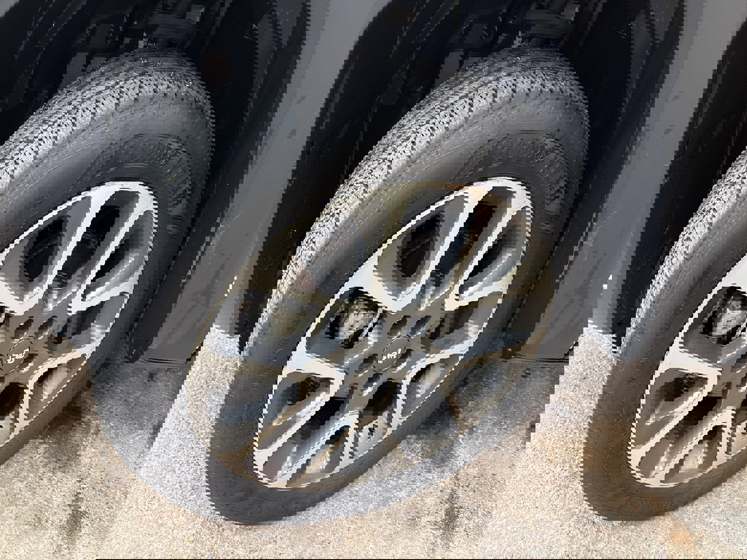 Used 2022 Jeep Renegade Limited w/ Sun, Sound & Wheels Group image 4