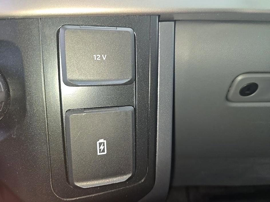 Used 2022 Ford F150 XLT image 22