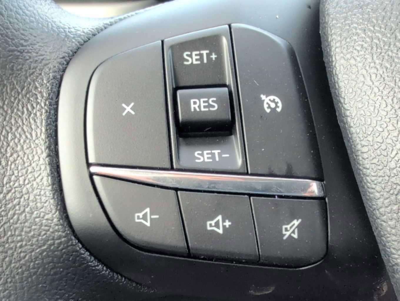 New 2025 Ford Maverick XL w/ Equipment Group 102A image 19