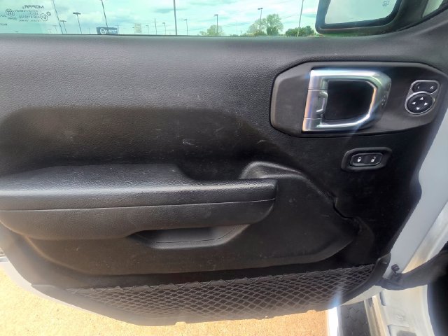 Used 2023 Jeep Wrangler Sport AWD/4WD image 21