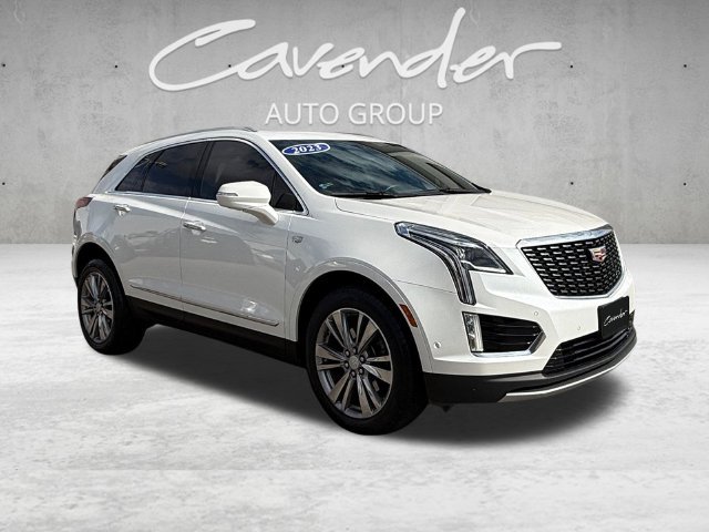 Used 2023 Cadillac XT5 Premium Luxury w/ Technology Package FWD image 2