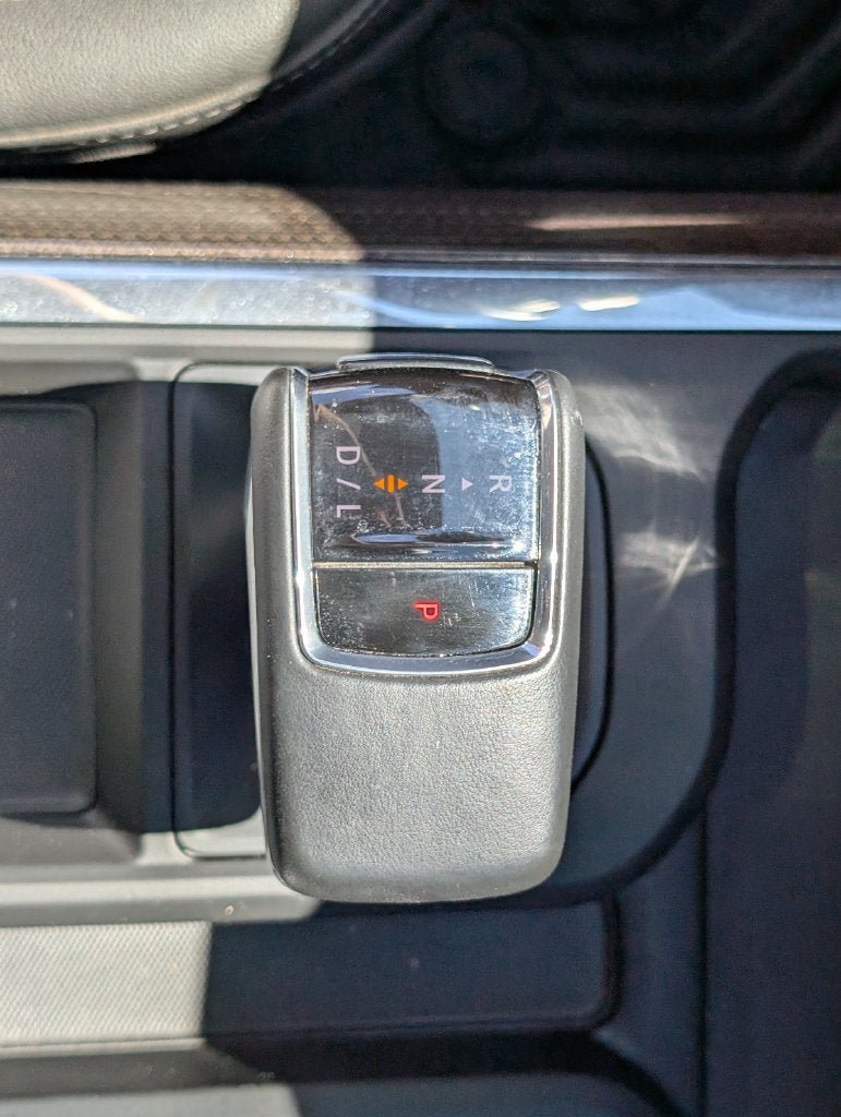 Used 2023 Chevrolet Silverado 1500 RST w/ Convenience Package II AWD/4WD image 19