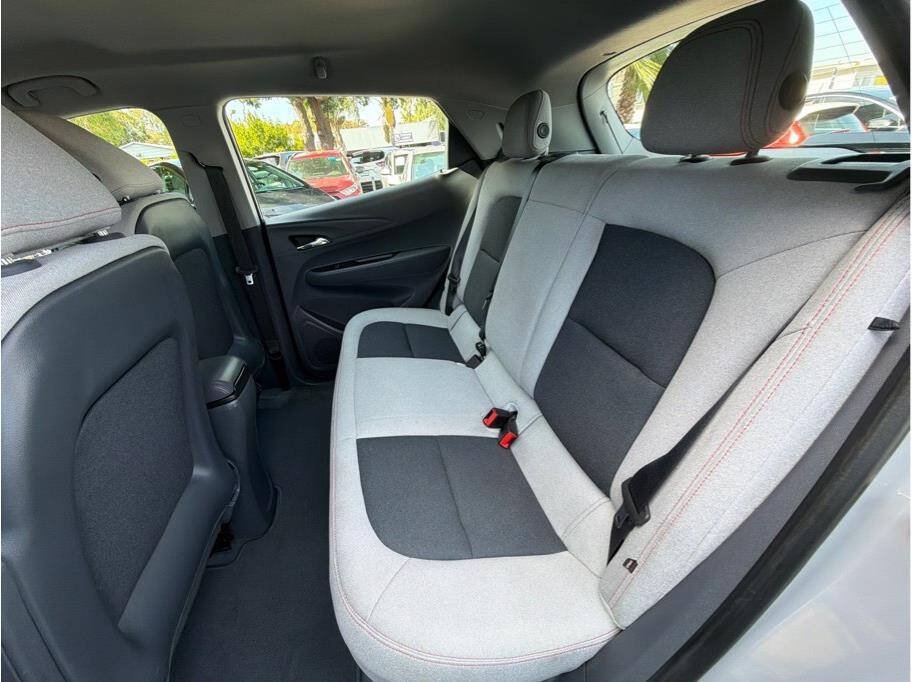 Used 2020 Chevrolet Bolt LT FWD image 18