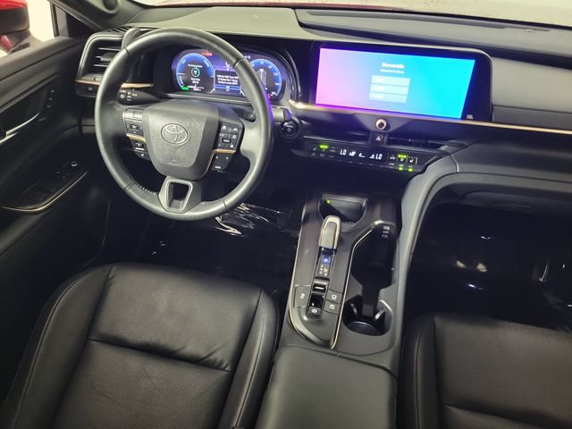 Used 2023 Toyota Crown AWD/4WD image 15