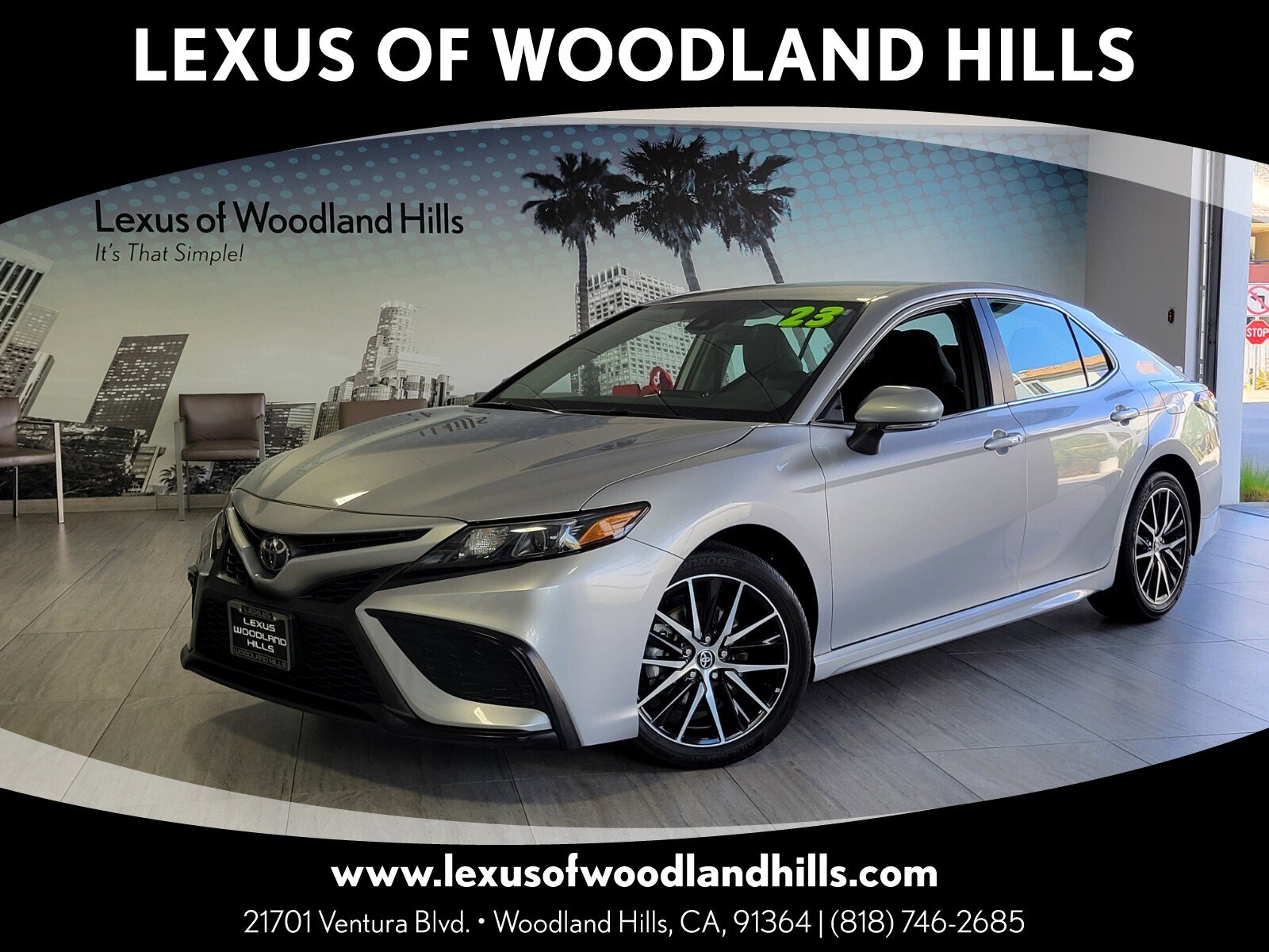 Used 2023 Toyota Camry SE FWD image 1