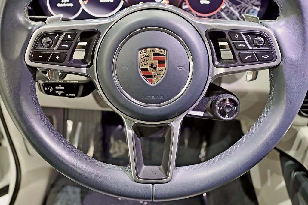 Used 2023 Porsche Cayenne Platinum Edition image 15