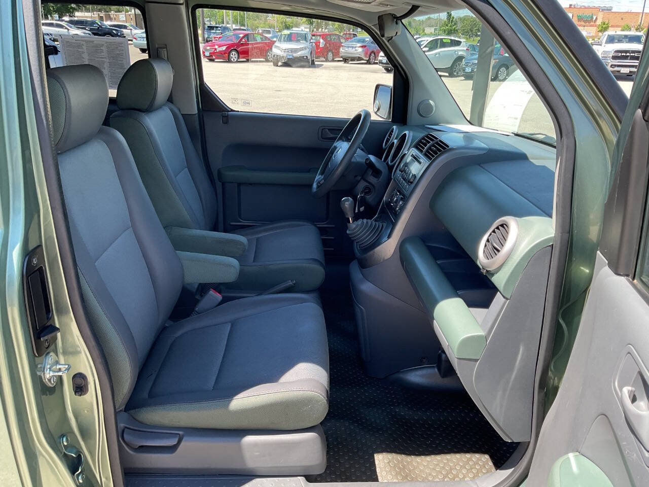 Used 2004 Honda Element EX image 36
