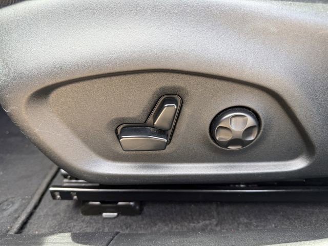 Used 2020 Jeep Compass Limited image 26