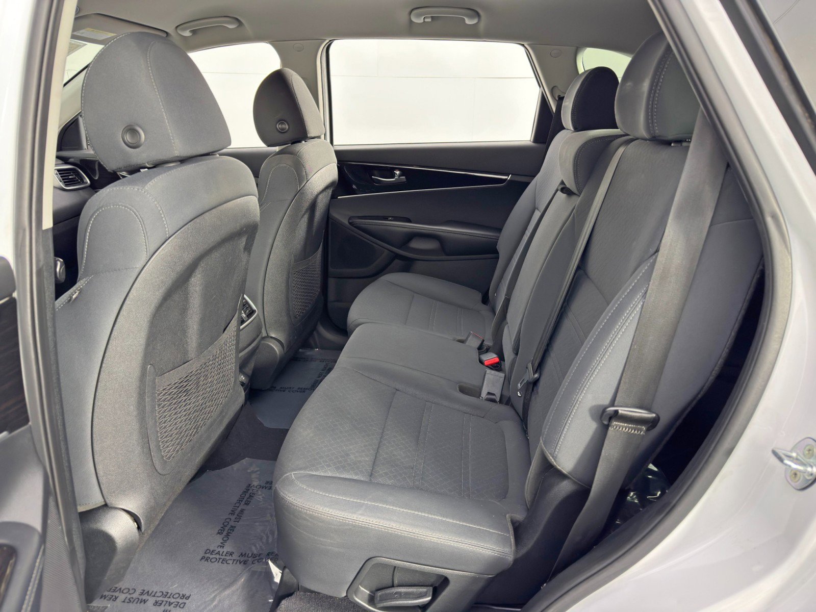 Used 2020 Kia Sorento LX image 32