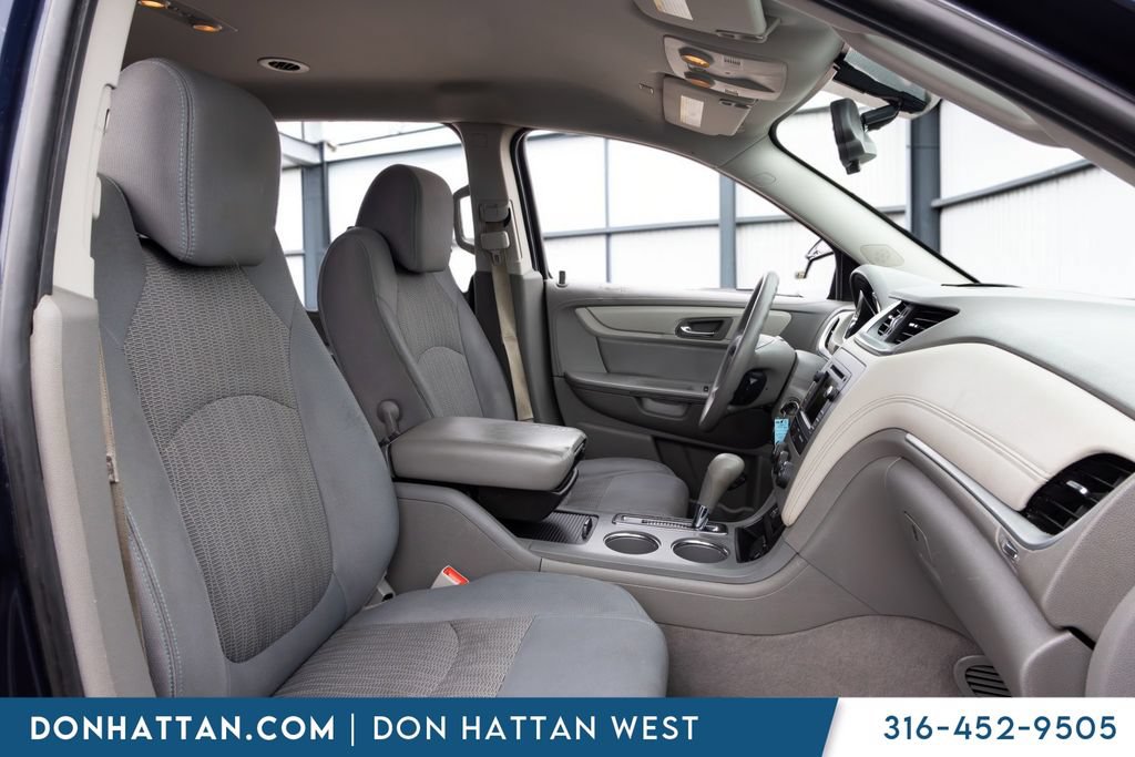 Used 2017 Chevrolet Traverse LS AWD/4WD image 20