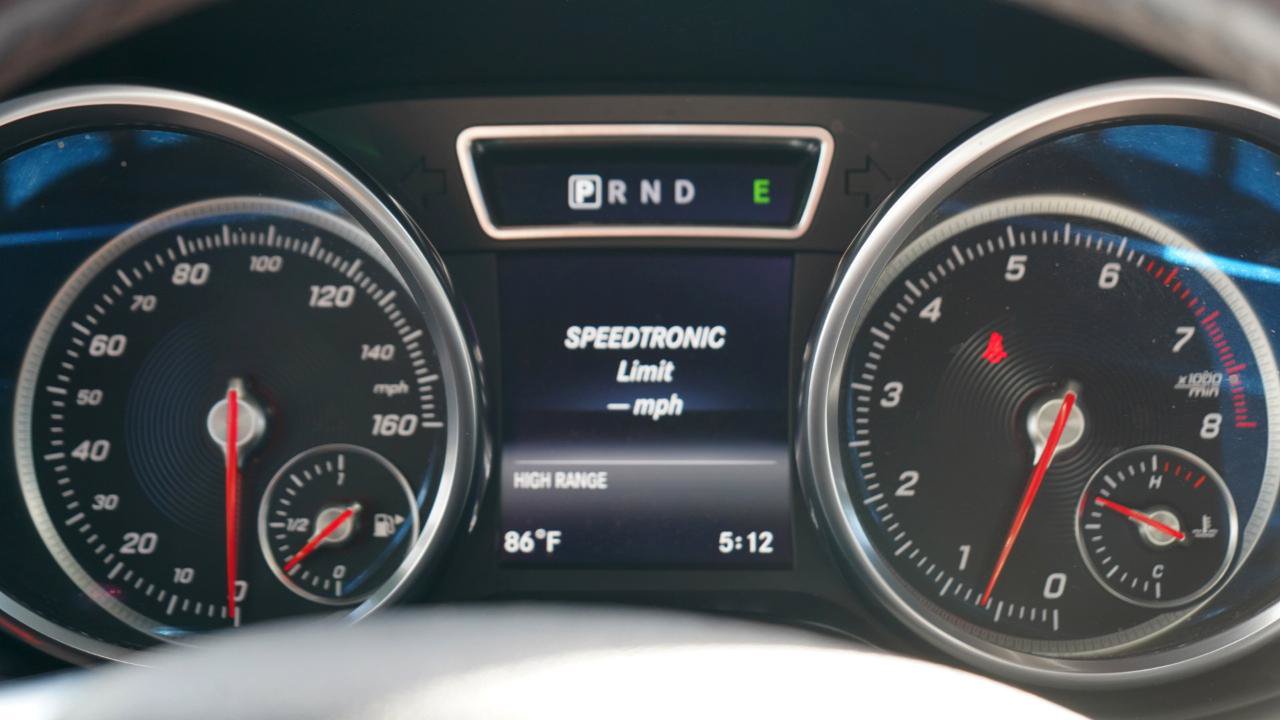 Used 2018 Mercedes-Benz G 550 Squared image 77