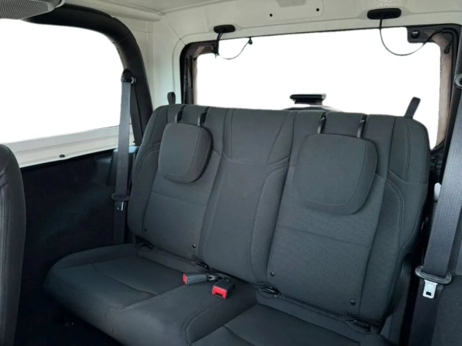 Used 2021 Jeep Wrangler Sport AWD/4WD image 9