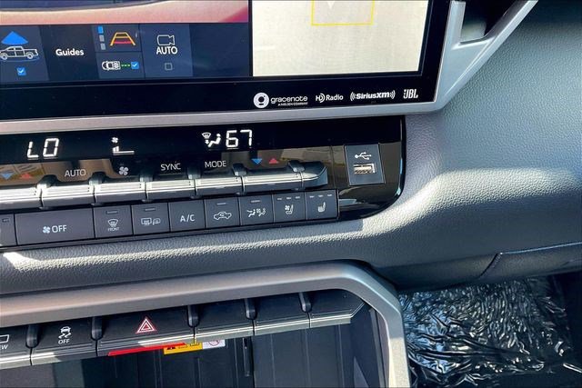 Used 2024 Toyota Tundra Limited image 38