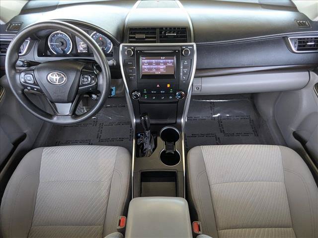 Used 2016 Toyota Camry LE FWD image 17