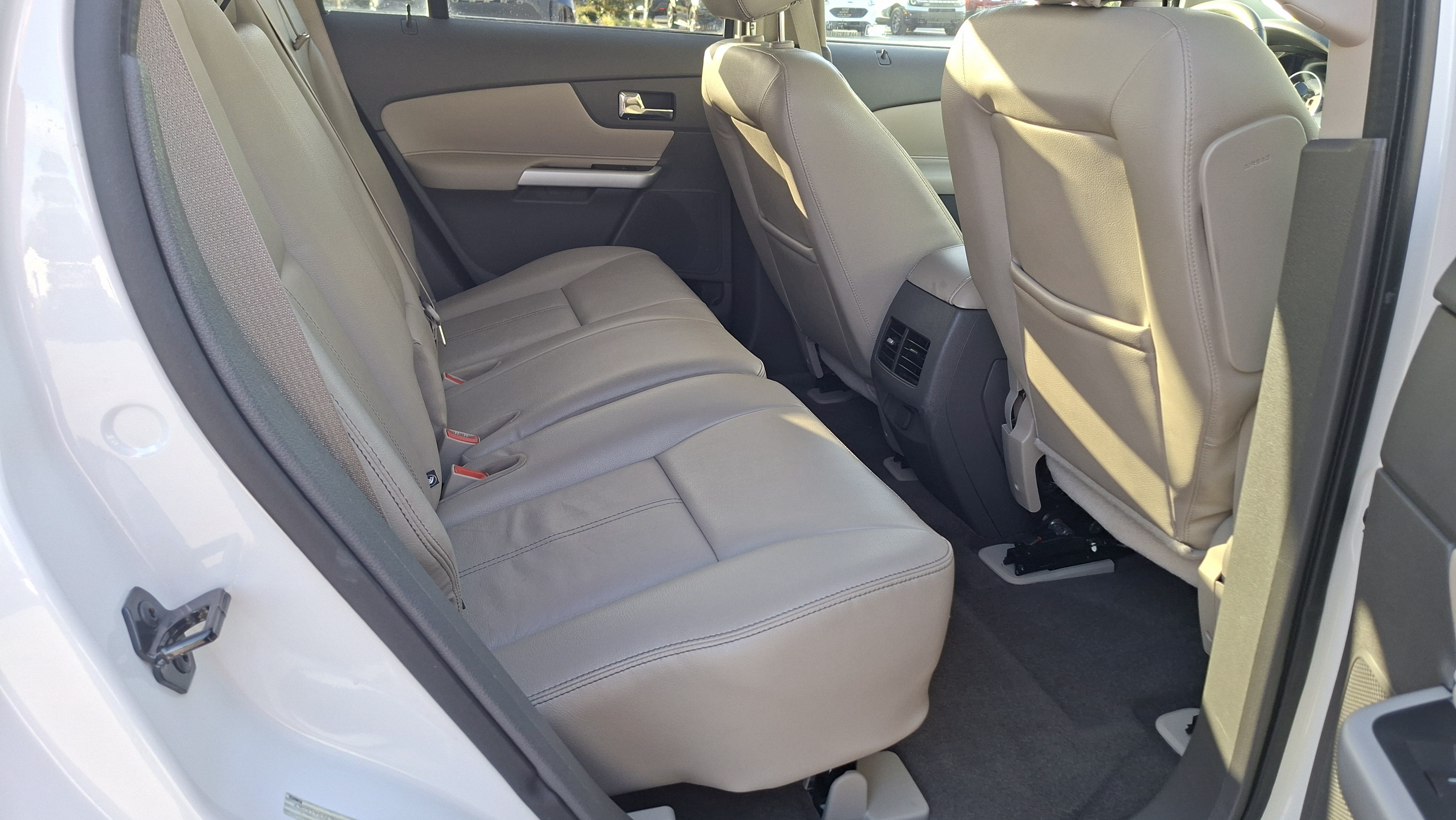 Used 2014 Ford Edge SEL w/ Equipment Group 205A FWD image 22