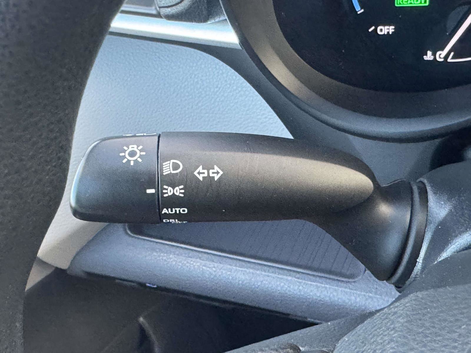 Certified 2023 Toyota Sienna LE image 33