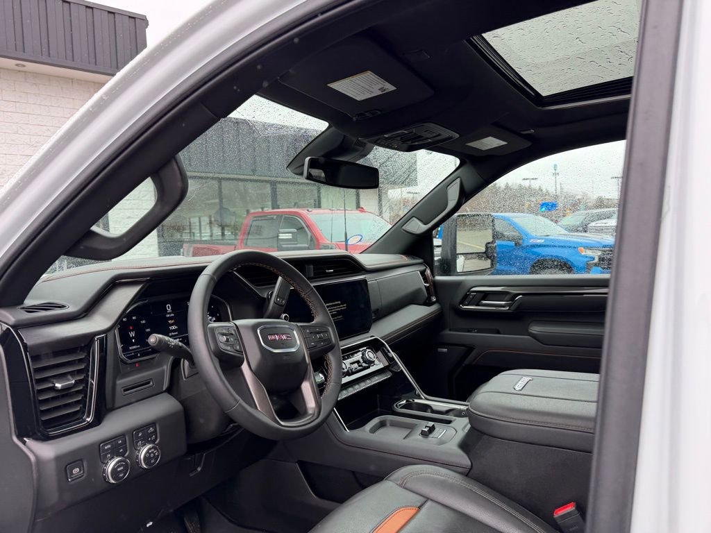 Used 2025 GMC Sierra 3500 AT4 AWD/4WD image 16