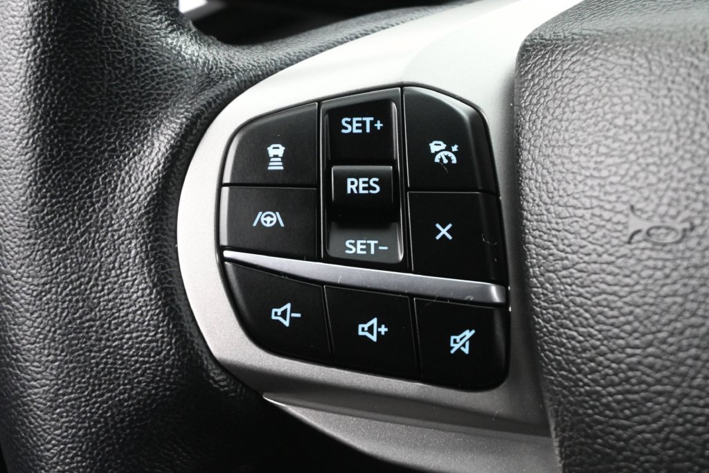 Used 2022 Ford Explorer Limited w/ Equipment Group 301A AWD/4WD image 7