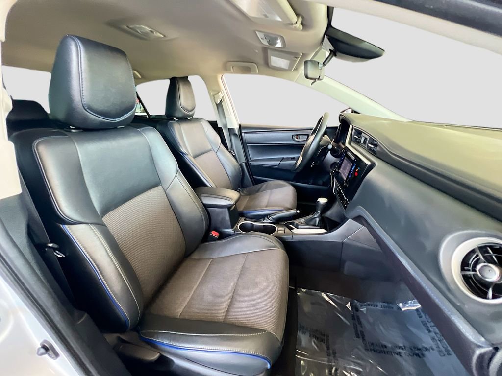 Used 2019 Toyota Corolla SE FWD image 25