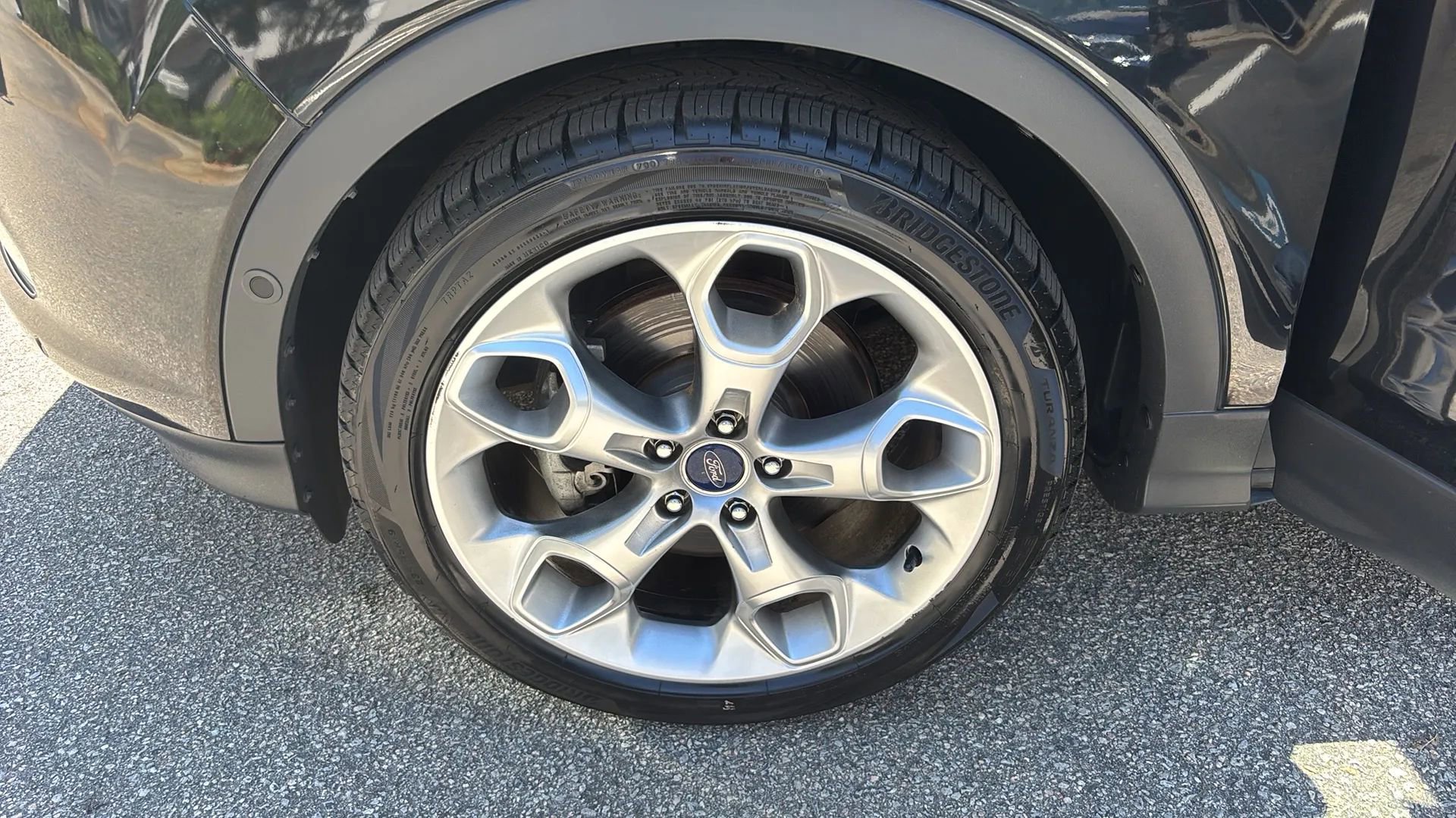 Used 2015 Ford Escape Titanium w/ Equipment Group 301A FWD image 23