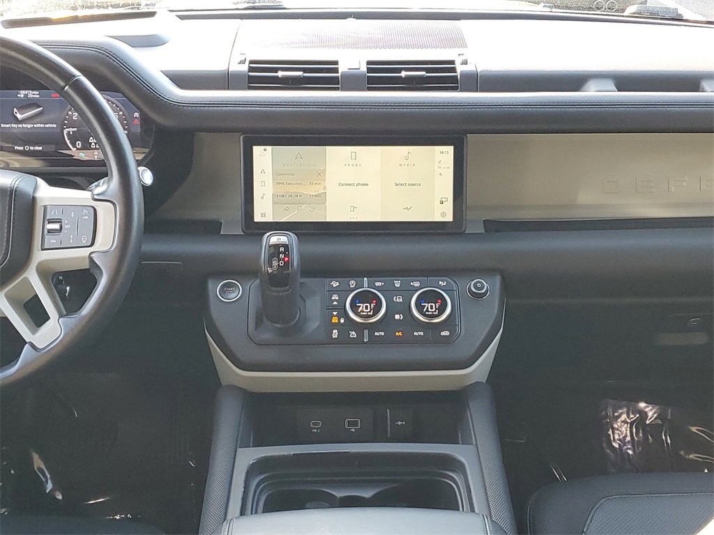 Used 2021 Land Rover Defender 110 X-Dynamic HSE image 24