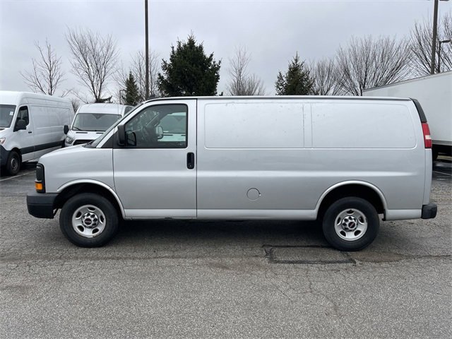 Used 2016 GMC Savana 2500 image 9