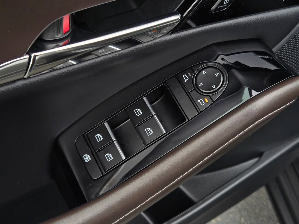 Used 2025 MAZDA CX-30 AWD 2.5 S w/ Premium Package image 11