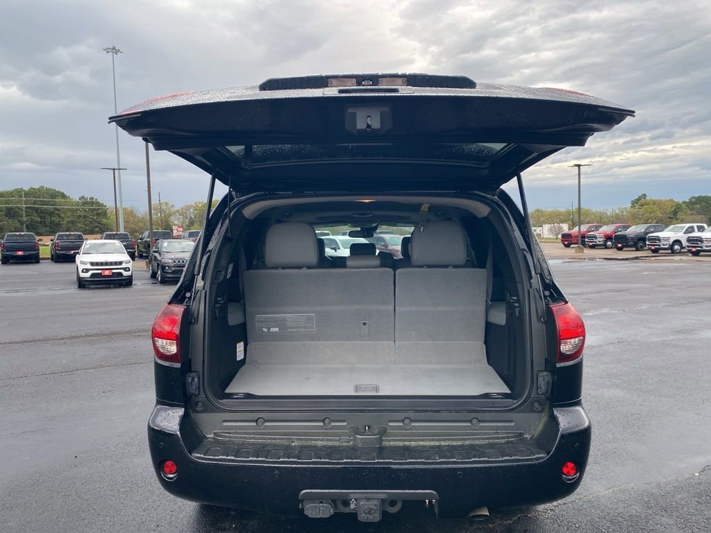 Used 2020 Toyota Sequoia Limited w/ Safety & Convenience Package image 44